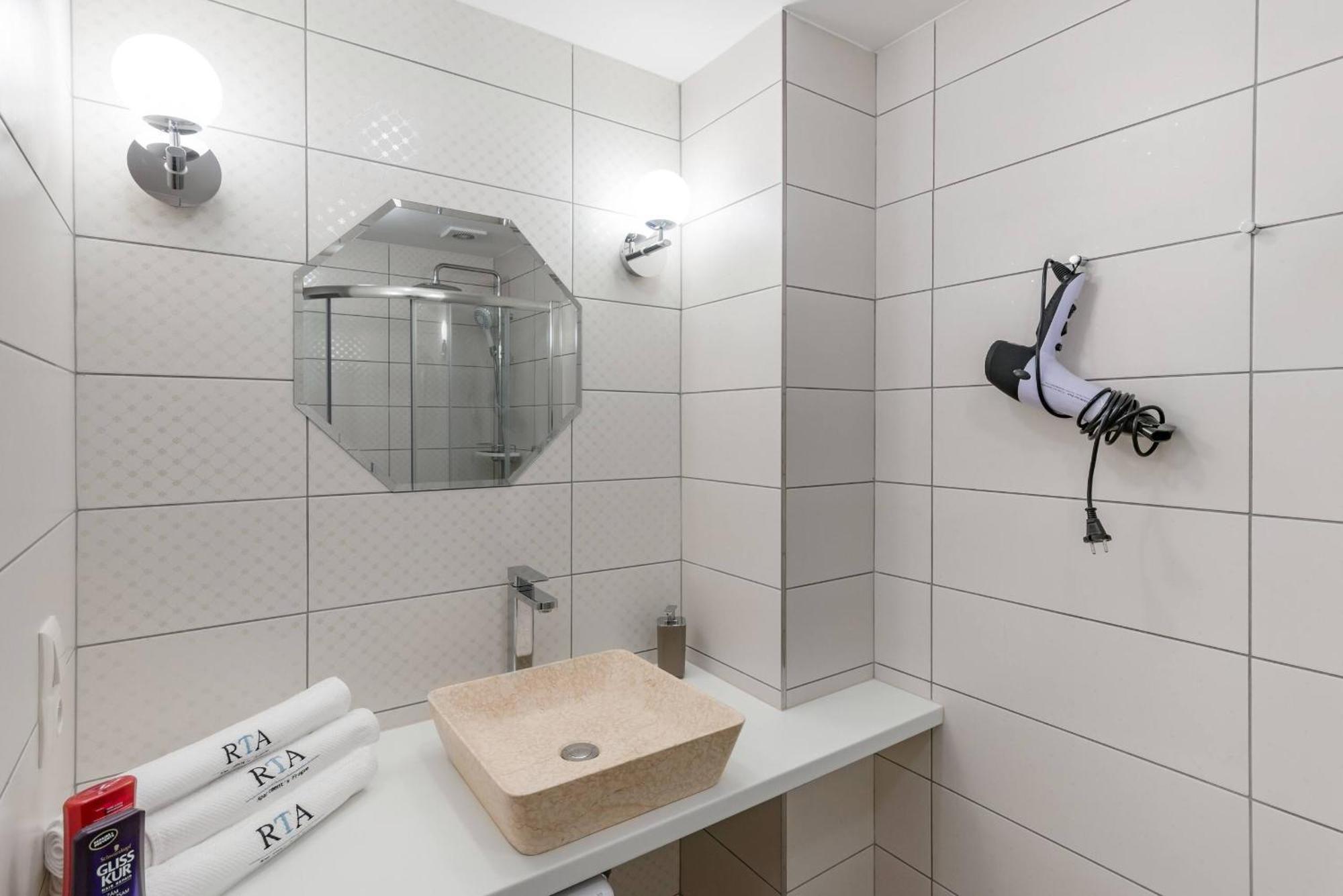 Apartamento Pastel Art Deco 3bdr Ruterra Praga